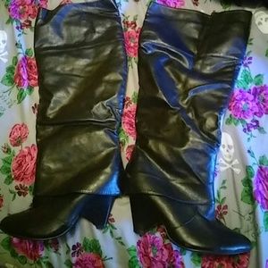 Torrid Z.Cavaricci Sexy Boots in size 10